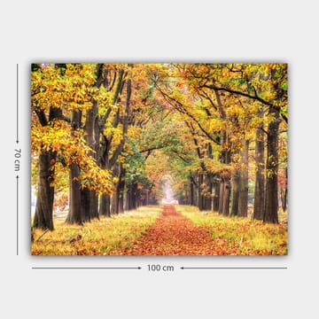 Canvastavla 70x100 cm - Vacker allé omgiven av höstfärgade träd som leder mot en ljusare horisont - Guldorange / Grön / Brun - Inredning - Tavlor & posters - Canvastavla