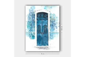 Canvastavla 70x100 cm - Vacker blå dörr omgiven av mjuka nyanser av blått och vitt - Blå / Ljusblå / Vit - Inredning - Tavlor & posters - Canvastavla
