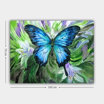 Canvastavla 70x100 cm - Vacker blå fjäril som svävar över gröna och lila växter - Blå / Grön / Lila - Inredning - Tavlor & posters - Canvastavla