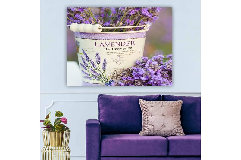 Canvastavla 70x100 cm - Vacker bukett av lavendel i en dekorativ hink, Lila / Vit