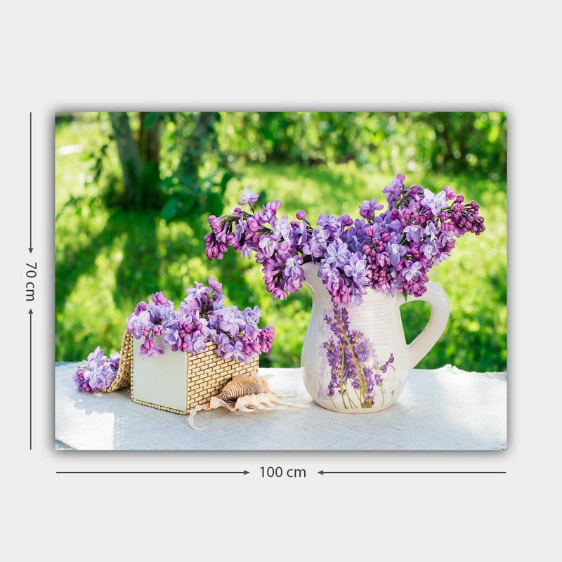 Canvastavla 70x100 cm - Vacker bukett av lila blommor i en kruka och en korg - Lila / Vit / Grön - Inredning - Tavlor & posters - Canvastavla