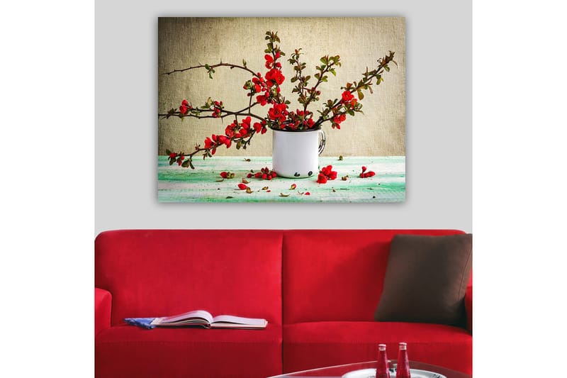 Canvastavla 70x100 cm - Vacker bukett med röda blommor i en vit kopp - Röd / Grön / Vit - Inredning - Tavlor & posters - Canvastavla