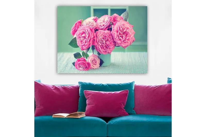 Canvastavla 70x100 cm - Vacker bukett med rosa rosor i en ljus vas - Rosa / Grön - Inredning - Tavlor & posters - Canvastavla