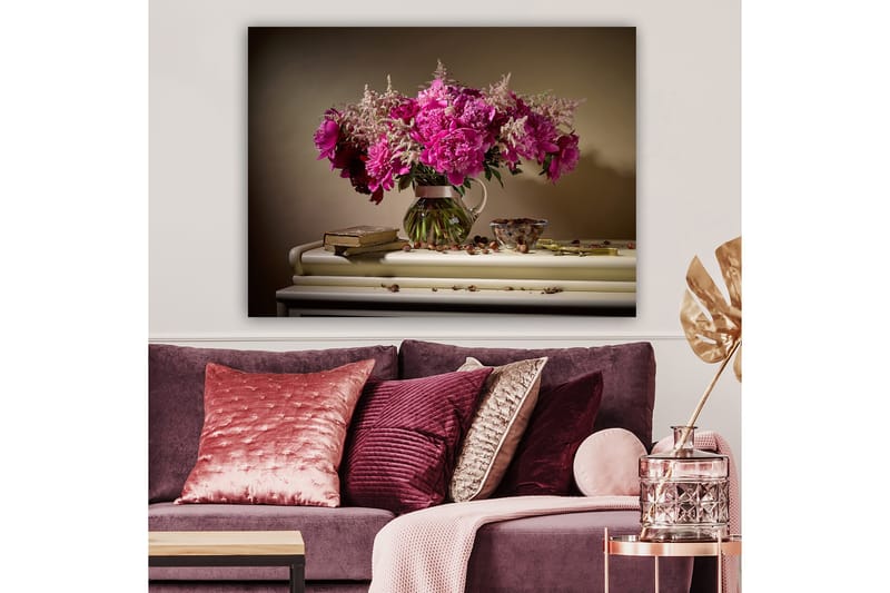 Canvastavla 70x100 cm - Vacker bukett med rosa pioner i en glasvas - Rosa / Grön / Beige - Inredning - Tavlor & posters - Canvastavla