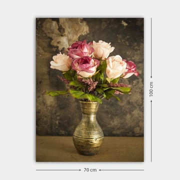Canvastavla 70x100 cm - Vacker bukett med rosor i en dekorativ vas - Rosa / Grön / Guld - Inredning - Tavlor & posters - Canvastavla
