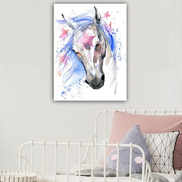 Canvastavla 70x100 cm - Vacker häst med en flödande blå man och rosa stjärnor som accentuerar motivet - Blå / Grå / Rosa - Inredning - Tavlor & posters - Canvastavla