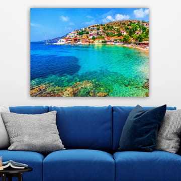 Canvastavla 70x100 cm - Vacker kustlinje med färgglada hus vid havet och en klar blå himmel - Turkos / Blå / Grön - Inredning - Tavlor & posters - Canvastavla