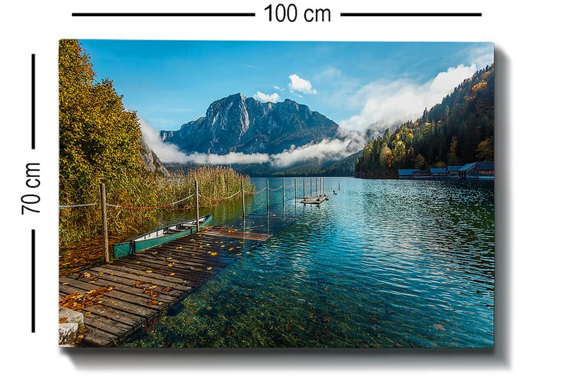 Canvastavla 70x100 cm - Vacker sjö med en brygga, omgiven av majestätiska berg och höstfärgade träd - Blå / Grön / Gul - Inredning - Tavlor & posters - Canvastavla