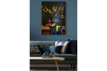 Canvastavla 70x100 cm - Vacker stilleben med en blå vas fylld med gula blommor och frukter som granatäpple och druvor - Blå / Gul / Röd - Inredning - Tavlor & posters - Canvastavla