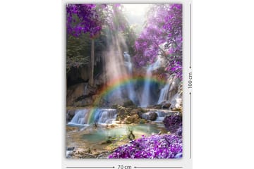 Canvastavla 70x100 cm - Vacker vattenfallsscen omgiven av lila blommor och en regnbåge - Lila / Blå / Grön - Inredning - Tavlor & posters - Canvastavla