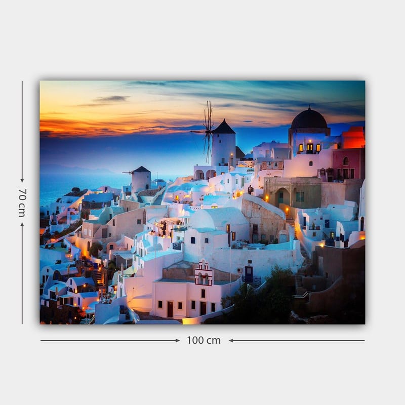 Canvastavla 70x100 cm - Vacker vy över de vita husen i en grekisk by vid solnedgången - Vit / Blå / Orange - Inredning - Tavlor & posters - Canvastavla