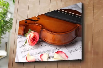 Canvastavla 70x100 cm - Violin med en ros och rosblad på ett notblad - Röd / Beige / Brun - Inredning - Tavlor & posters - Canvastavla