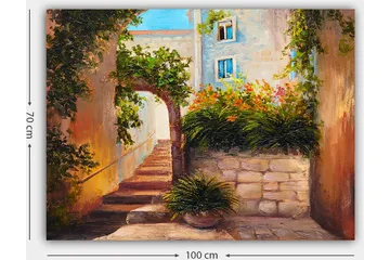 Canvastavla 70x100 cm - Pittoresk gränd med trappor omgiven av grönska och blommor - Grön / Beige / Orange - Inredning - Tavlor & posters - Canvastavla