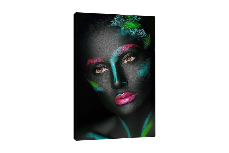 Canvastavla 70x100 cm - Porträtt av en kvinna med färgglad ansiktsmålning på en svart bakgrund, Svart / Rosa / Grön