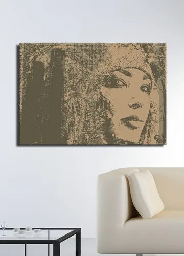 Canvastavla 70x100 cm - Porträtt av en kvinna med en mystisk och uttrycksfull blick - Beige / Brun - Inredning - Tavlor & posters - Canvastavla