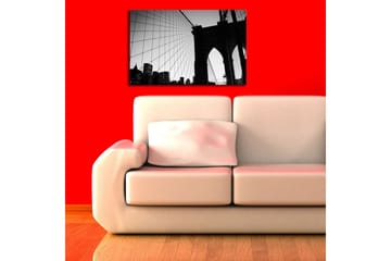 Canvastavla 70x45 cm - Silhuett av Brooklyn Bridge mot en dramatisk himmel - Svart / Grå - Inredning - Tavlor & posters - Canvastavla