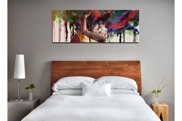 Canvastavla 80x30 cm - Passionerad omfamning med färgglada explosioner av färg runtomkring - Röd / Grön / Blå - Inredning - Tavlor & posters - Canvastavla