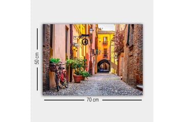Canvastavla - Charmig gata med cykel och färgglada byggnader - Orange / Grön / Röd - Inredning - Tavlor & posters - Canvastavla