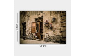 Canvastavla - Charmig gatumiljö med en cykel och en öppen dörr till en butik - Beige / Brunt / Grönt - Inredning - Tavlor & posters - Canvastavla