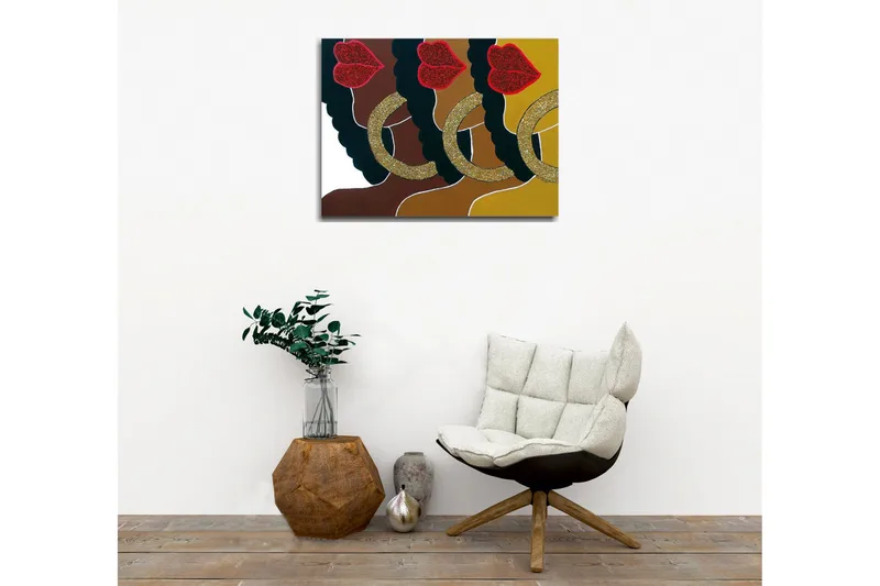 Canvastavla - Färgglad sammansättning av ansikten med glittrande läppar och stora örhängen - Mörkbrun / Guld / Röd - Inredning - Tavlor & posters - Canvastavla