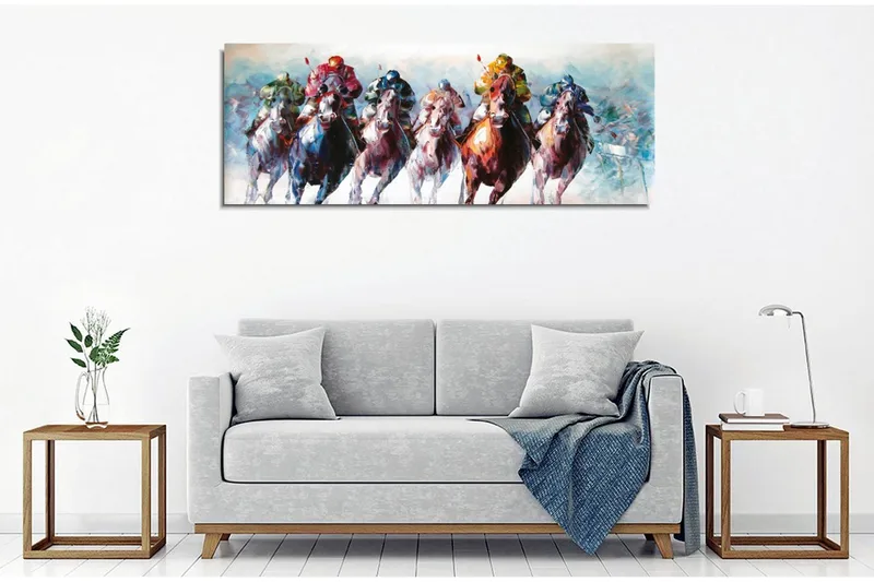 Canvastavla - Hästar i full galopp med jockeyer i färgglada kläder - Röd / Grön / Blå - Inredning - Tavlor & posters - Canvastavla