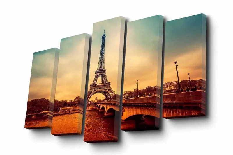 Canvastavla i 5 delar 82x50 cm - Eiffeltornet i en romantisk stadsbild vid solnedgången - Orange / Blå / Beige - Inredning - Tavlor & posters - Canvastavla