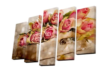 Canvastavla i 5 delar 82x50 cm - Färgrik bukett av rosor i en trälåda - Rosa / Grön / Beige - Inredning - Tavlor & posters - Canvastavla