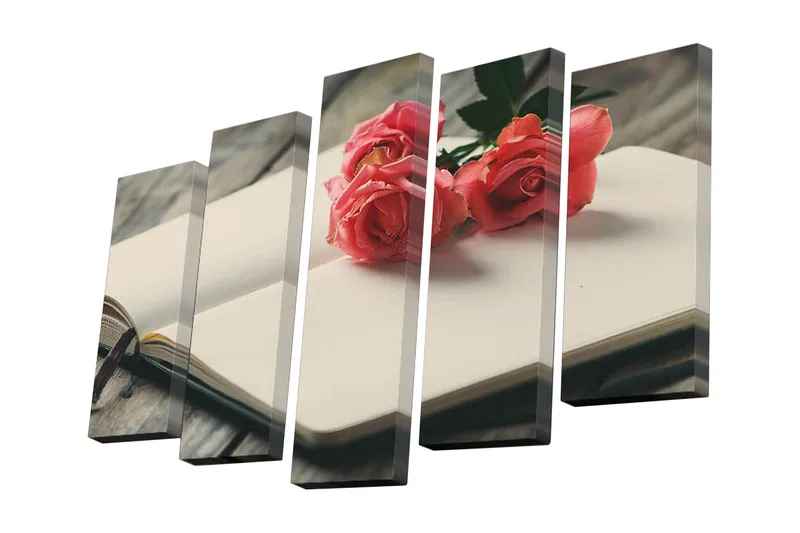 Canvastavla i 5 delar 82x50 cm - Rosa blommor på en öppen bok - Rosa / Beige / Grön - Inredning - Tavlor & posters - Canvastavla