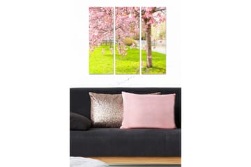 Canvastavla i trä 3-delar 50x70 cm - Blommande körsbärsträd i vårgrönska - Rosa / Grön - Inredning - Tavlor & posters - Canvastavla