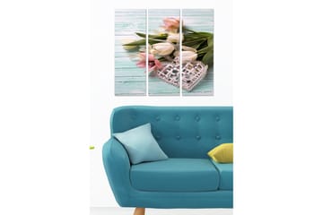 Canvastavla i trä 3-delar 50x70 cm - Bukett av tulpaner i pastellfärger med ett dekorativt hjärta - Rosa / Vit / Grön - Inredning - Tavlor & posters - Canvastavla