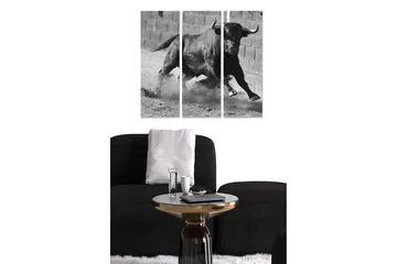 Canvastavla i trä 3-delar 50x70 cm - Dynamisk tjur i rörelse - Svart / Vitt / Grått - Inredning - Tavlor & posters - Canvastavla