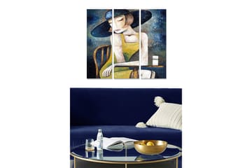 Canvastavla i trä 3-delar 50x70 cm - Eftertänksam kvinna med hatt i en gul klänning - Mörkblå / Gul / Vit - Inredning - Tavlor & posters - Canvastavla