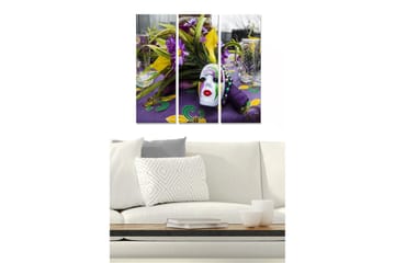 Canvastavla i trä 3-delar 50x70 cm - Färgglad festlig dukning med en mask och blommor - Lila / Gul / Grön - Inredning - Tavlor & posters - Canvastavla