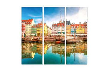 Canvastavla i trä 3-delar 50x70 cm - Färgglad hamn med traditionella hus och båtar - Blå / Gul / Röd - Inredning - Tavlor & posters - Canvastavla