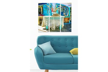 Canvastavla i trä 3-delar 50x70 cm - Färgglad marknadsplats med klädesplagg och dekorationer - Blå / Vit / Beige - Inredning - Tavlor & posters - Canvastavla