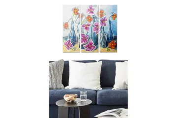 Canvastavla i trä 3-delar 50x70 cm - Färgglada blommor i glasflaskor - Blå / Lila / Orange - Inredning - Tavlor & posters - Canvastavla