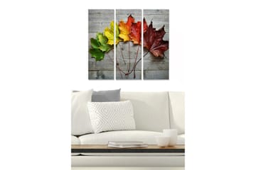 Canvastavla i trä 3-delar 50x70 cm - Färgglada höstlöv på en träyta - Grön / Gul / Röd - Inredning - Tavlor & posters - Canvastavla