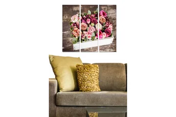 Canvastavla i trä 3-delar 50x70 cm - Färgrik bukett av rosor i en vit låda - Rosa / Grön / Beige - Inredning - Tavlor & posters - Canvastavla