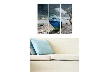 Canvastavla i trä 3-delar 50x70 cm - Flaska med en delfin i en surrealistisk ökenlandskap - Blå / Grå / Brun - Inredning - Tavlor & posters - Canvastavla