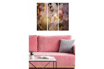 Canvastavla i trä 3-delar 50x70 cm - Glittrande julkulor i en festlig komposition - Guld / Rosa / Lila - Inredning - Tavlor & posters - Canvastavla