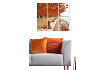 Canvastavla i trä 3-delar 50x70 cm - Höstlandskap med gyllene lövträd längs en promenadsträcka vid vattnet - Orange / Brun / Beige - Inredning - Tavlor & posters - Canvastavla