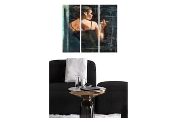 Canvastavla i trä 3-delar 50x70 cm - Kvinnlig silhuett som vänder ryggen mot betraktaren och håller en cigarett - Mörkblå / Hudfärg / Svart - Inredning - Tavlor & posters - Canvastavla