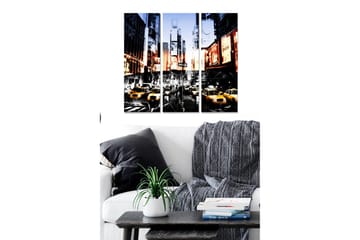 Canvastavla i trä 3-delar 50x70 cm - Livlig stadsbild med gula taxibilar i en urban miljö - Gult / Svart / Blått - Inredning - Tavlor & posters - Canvastavla