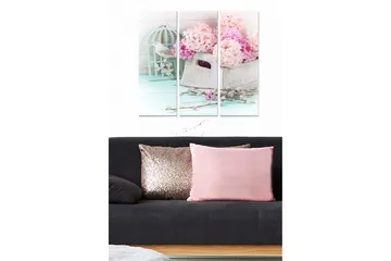 Canvastavla i trä 3-delar 50x70 cm - Ljus och romantisk bukett av rosa blommor i en korg - Rosa / Mintgrön / Vit - Inredning - Tavlor & posters - Canvastavla