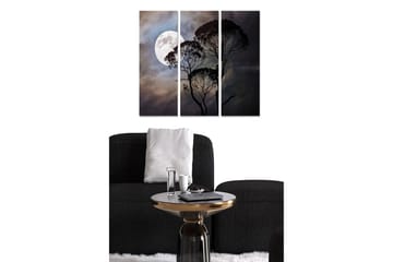 Canvastavla i trä 3-delar 50x70 cm - Måne som lyser över silhuetter av träd i en dramatisk himmel - Mörkblå / Svart / Grå - Inredning - Tavlor & posters - Canvastavla