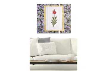 Canvastavla i trä 3-delar 50x70 cm - Röd tulpan omgiven av lila blommor - Röd / Lila / Grön - Inredning - Tavlor & posters - Canvastavla