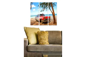 Canvastavla i trä 3-delar 50x70 cm - Röd vintagebil vid en strand med palmer och hav i bakgrunden - Röd / Blå / Brun - Inredning - Tavlor & posters - Canvastavla