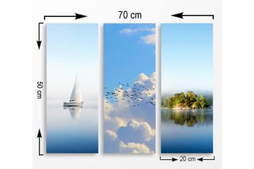 Canvastavla i trä 3-delar 50x70 cm - Segelbåt på spegelblanka vattenytor - Blå / Vit / Grön - Inredning - Tavlor & posters - Canvastavla