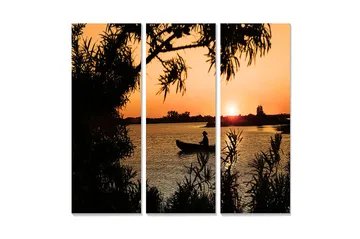 Canvastavla i trä 3-delar 50x70 cm - Silhuett av en man i båt vid solnedgången - Orange / Svart - Inredning - Tavlor & posters - Canvastavla