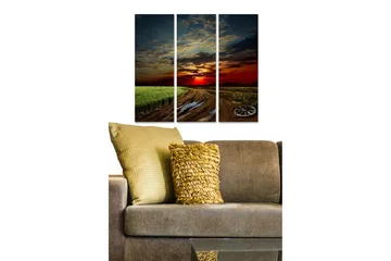 Canvastavla i trä 3-delar 50x70 cm - Solnedgång över ett fält med en grusväg - Mörkröd / Grön / Blå - Inredning - Tavlor & posters - Canvastavla